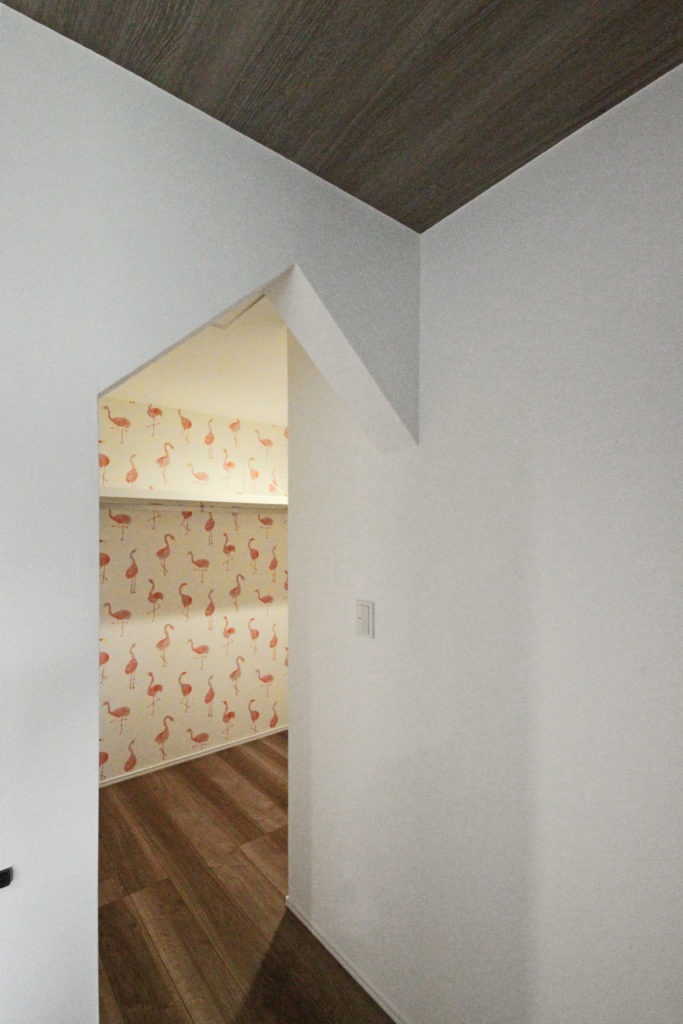 愛知県蒲郡市の注文住宅の収納。イリートデザイン一級建築士事務所が提案する、家事動線を最短にするファミリークローゼット。